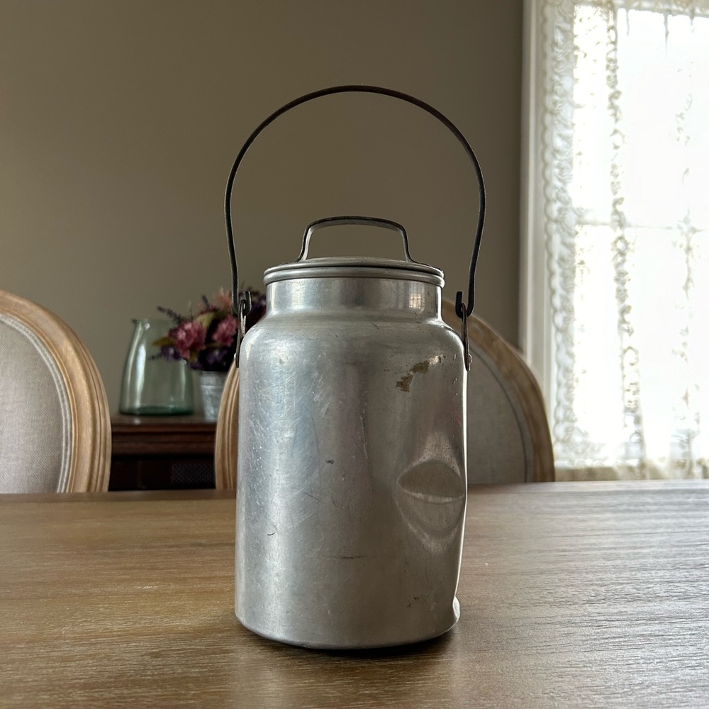 Vintage Leyse Aluminum Milk Can